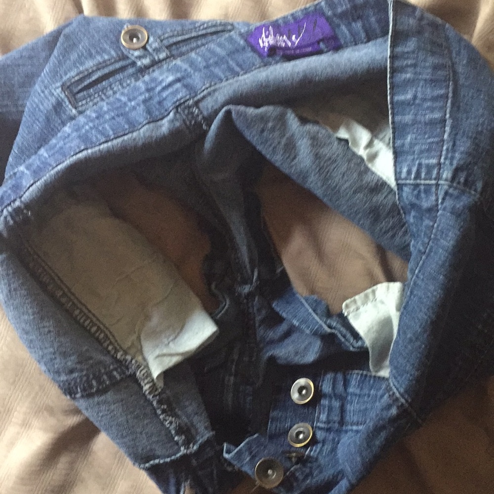 Jean Shorts - Picture 6 of 8